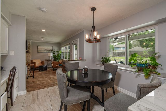 310 Prince Of Wales Street, Conroe, TX 77304