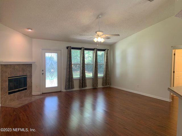 2704 IAN Court, Middleburg, FL 32068