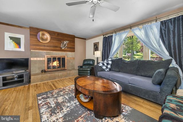 1253 SURREY RD, West Chester, PA 19382