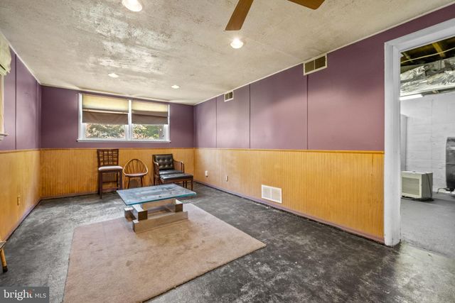 1253 SURREY RD, West Chester, PA 19382