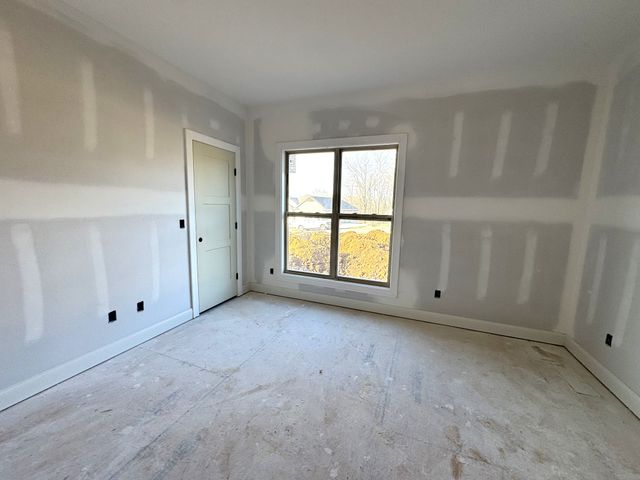 1534 Buck Ridge Ct, Cunningham, TN 37052