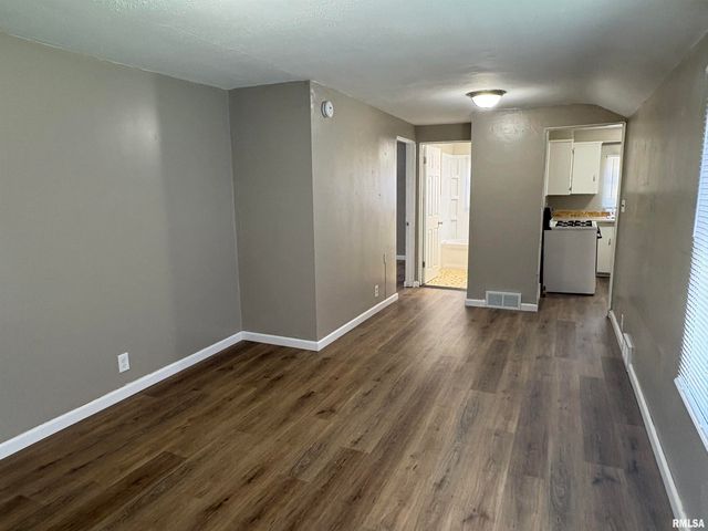 1404 N Broadway St Apt A, Peoria, IL 61606