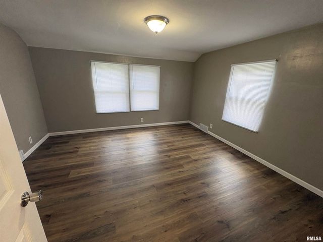 1404 N Broadway St Apt A, Peoria, IL 61606