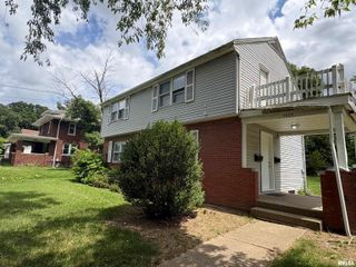 1404 N Broadway St Apt A, Peoria, IL 61606