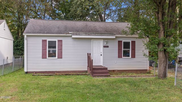 2380 Pennsylvania Avenue, Maryville, TN 37804