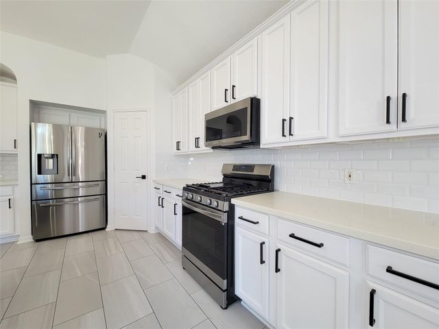 8402 Major Blizzard Drive, Houston, TX 77089