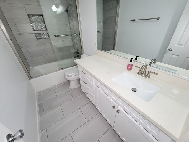 8402 Major Blizzard Drive, Houston, TX 77089