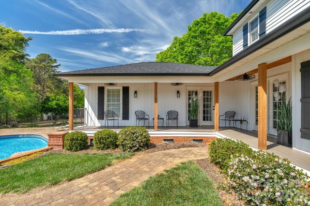 8698 Rocky River Road, Harrisburg, NC 28075