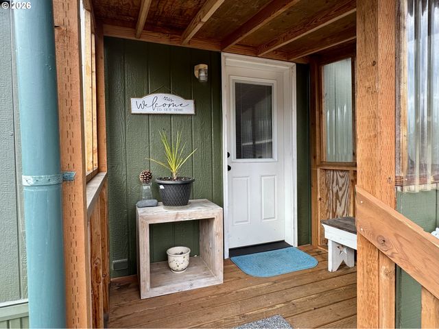 3760 HIGHWAY 101 1, Florence, OR 97439