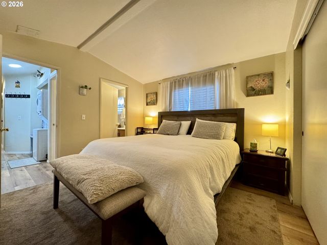 3760 HIGHWAY 101 1, Florence, OR 97439