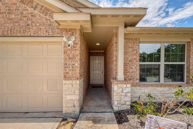 14004 Lake Crescent Drive, Conroe, TX 77384