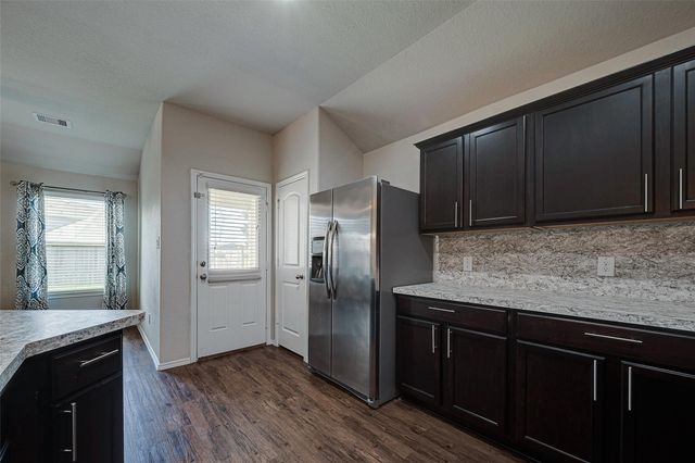 14004 Lake Crescent Drive, Conroe, TX 77384