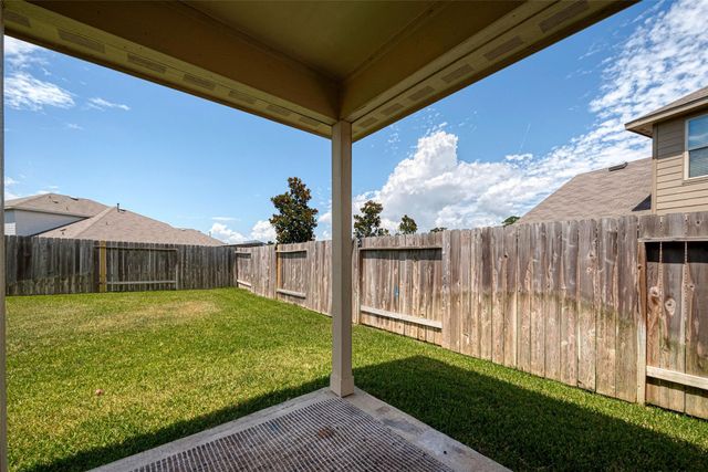 14004 Lake Crescent Drive, Conroe, TX 77384