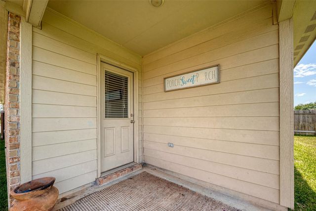 14004 Lake Crescent Drive, Conroe, TX 77384