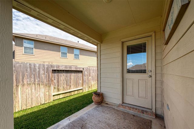 14004 Lake Crescent Drive, Conroe, TX 77384
