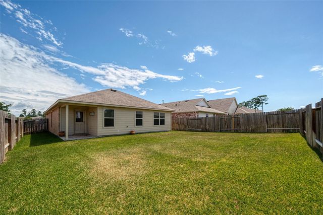 14004 Lake Crescent Drive, Conroe, TX 77384