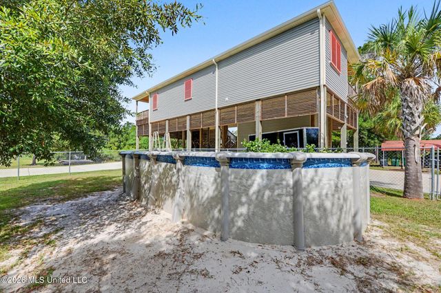 5009 Oklahoma Street, Bay Saint Louis, MS 39520