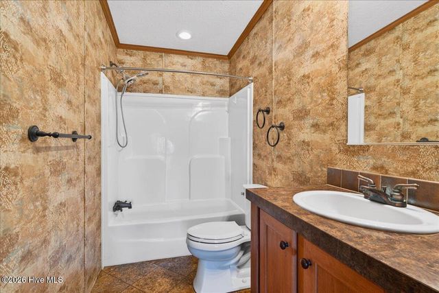 4393 Sea Pines Drive SE, Boiling Spring Lakes, NC 28461