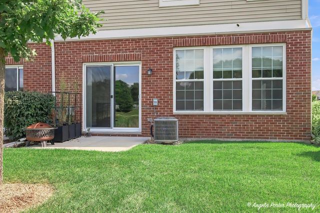 1012 Draper Road, Mchenry, IL 60050