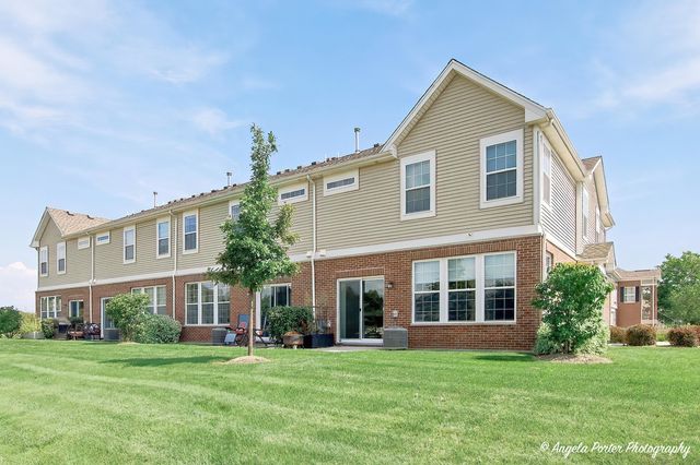 1012 Draper Road, Mchenry, IL 60050