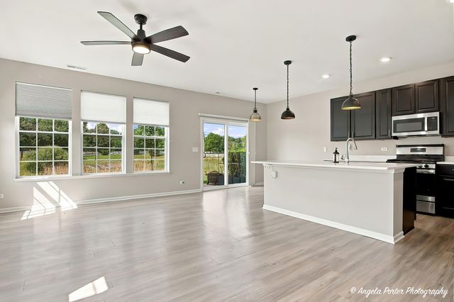 1012 Draper Road, Mchenry, IL 60050