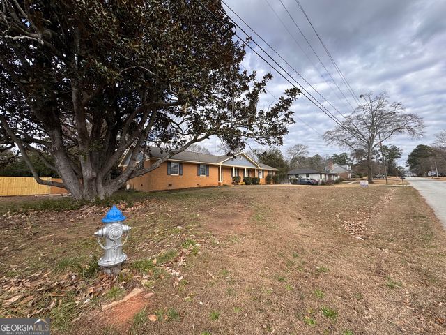 5175 Forest Drive SE, Covington, GA 30014