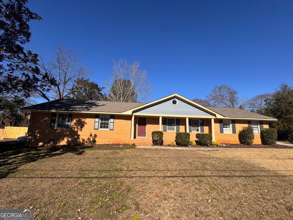 5175 Forest Drive SE, Covington, GA 30014