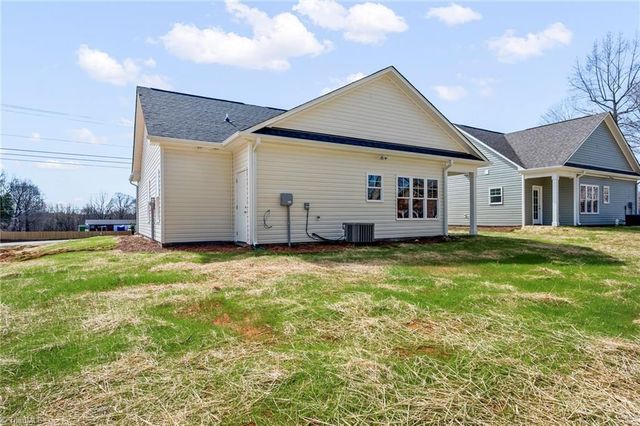 1380 Piedmont Drive, Lexington, NC 27295