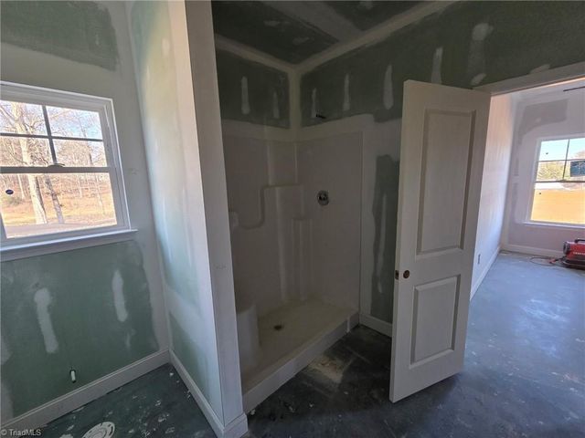 1380 Piedmont Drive, Lexington, NC 27295