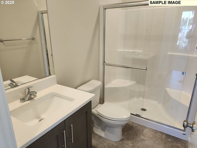 762 Magnolia Ave, Woodburn, OR 97071