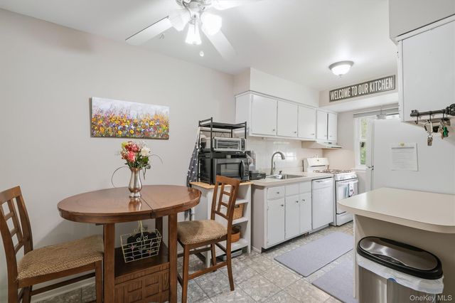 20 Main 13, Garnerville, NY 10923
