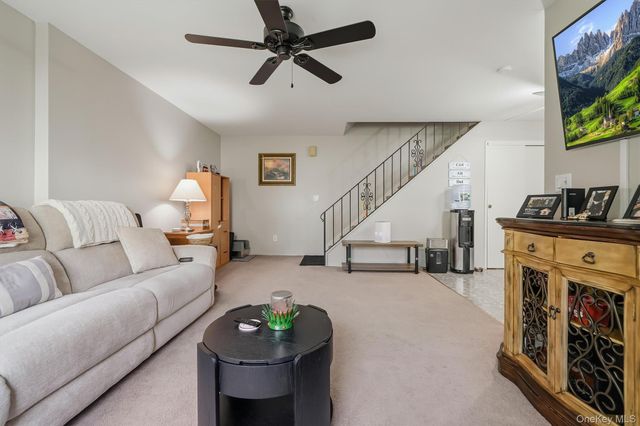 20 Main 13, Garnerville, NY 10923