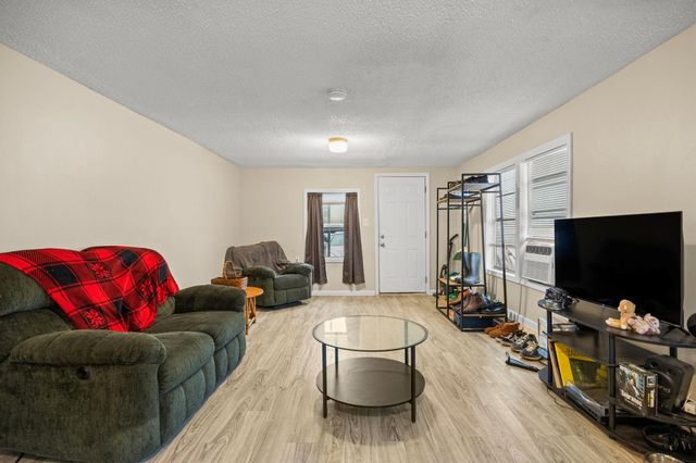 301 Estelle Street, Houston, TX 77003