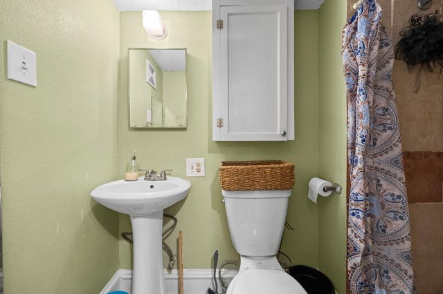 301 Estelle Street, Houston, TX 77003