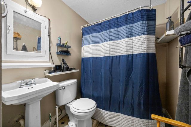 301 Estelle Street, Houston, TX 77003