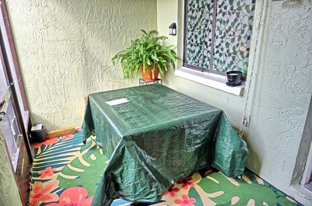 1865 MAZO MANOR J5, Lutz, FL 33558