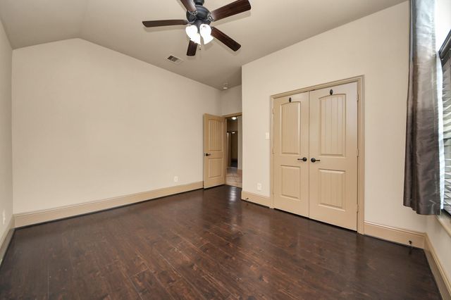 6051 Woodview Drive, Houston, TX 77396