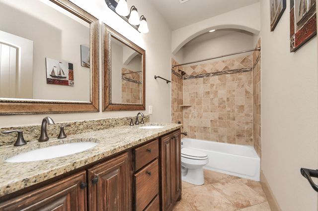 6051 Woodview Drive, Houston, TX 77396