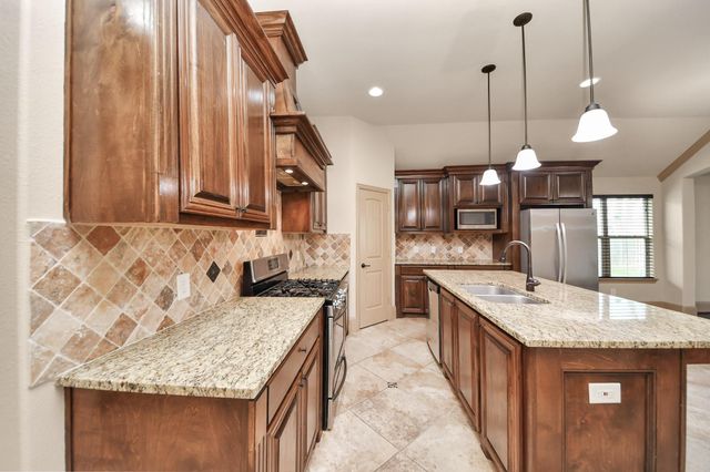 6051 Woodview Drive, Houston, TX 77396