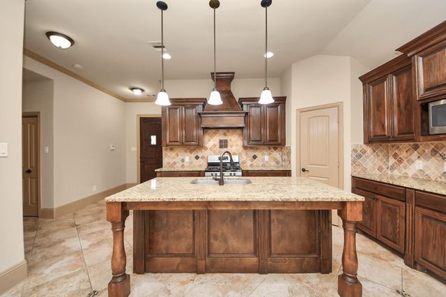 6051 Woodview Drive, Houston, TX 77396