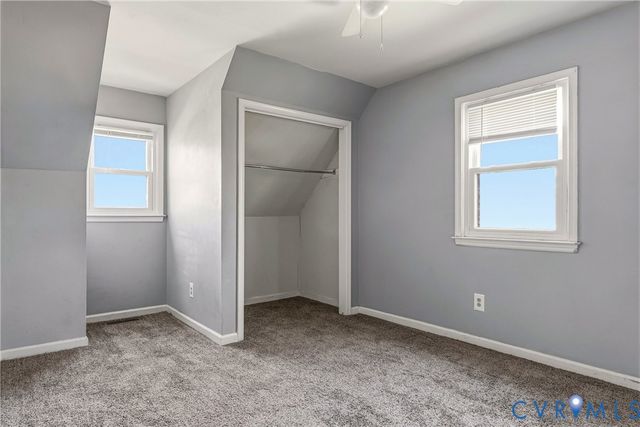 315 Pin Oak Dr, Hopewell, VA 23860