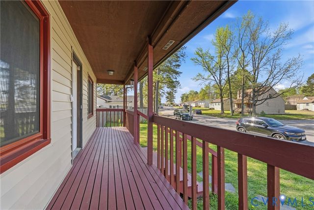 315 Pin Oak Dr, Hopewell, VA 23860