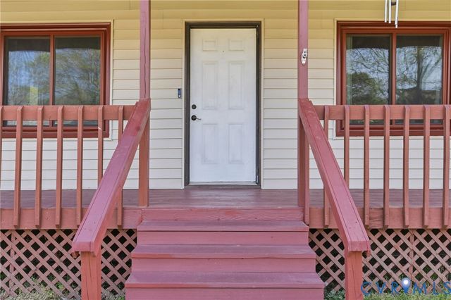 315 Pin Oak Dr, Hopewell, VA 23860