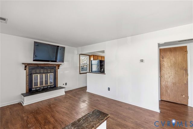 315 Pin Oak Dr, Hopewell, VA 23860