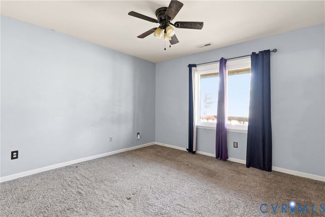 315 Pin Oak Dr, Hopewell, VA 23860