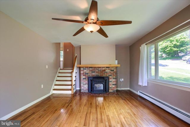 610 GEORGIAN PL, Harrisburg, PA 17111