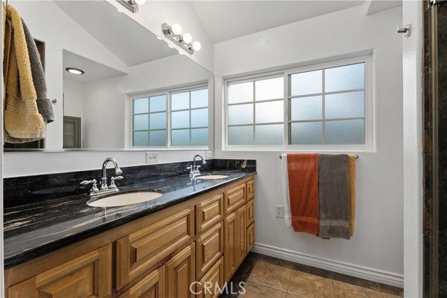 2165 W Romneya Drive, Anaheim, CA 92801