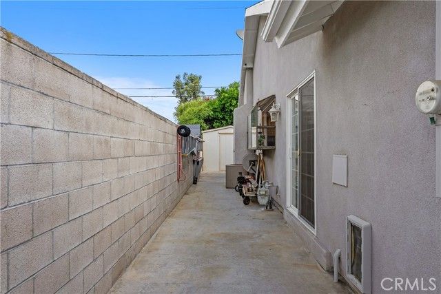 2165 W Romneya Drive, Anaheim, CA 92801