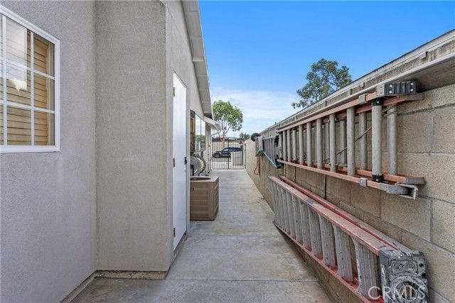 2165 W Romneya Drive, Anaheim, CA 92801