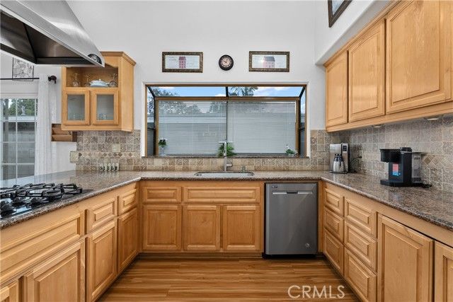 2165 W Romneya Drive, Anaheim, CA 92801